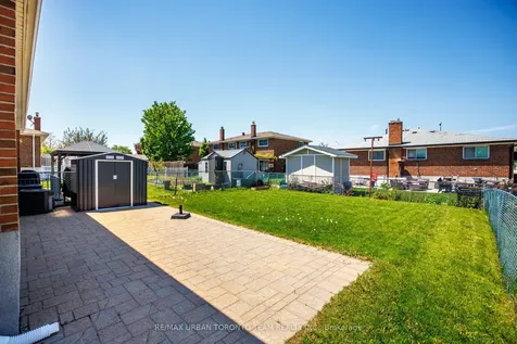 82 Button Road Vaughan ON L4L 1J8