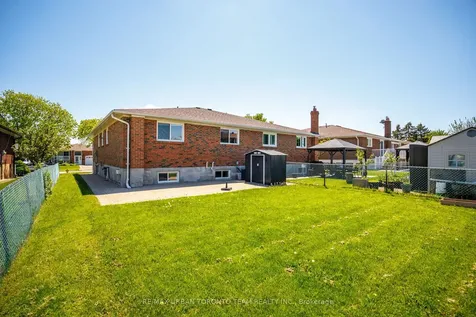 82 Button Road Vaughan ON L4L 1J8