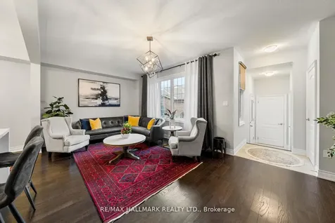 7 Carratuck Street East Gwillimbury ON L9N 0S5