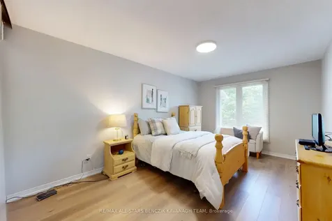 14 Parkinson Road Markham ON L3P 4G5