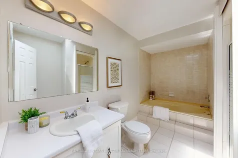 14 Parkinson Road Markham ON L3P 4G5
