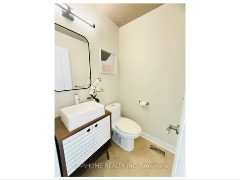 302 South Park Road Markham ON L3T 7W1