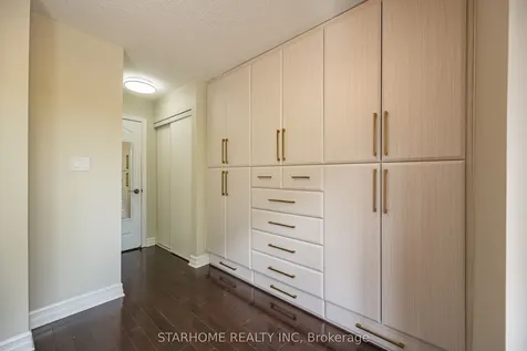 302 South Park Road Markham ON L3T 7W1