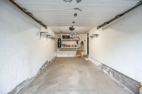 302 South Park Road Markham ON L3T 7W1