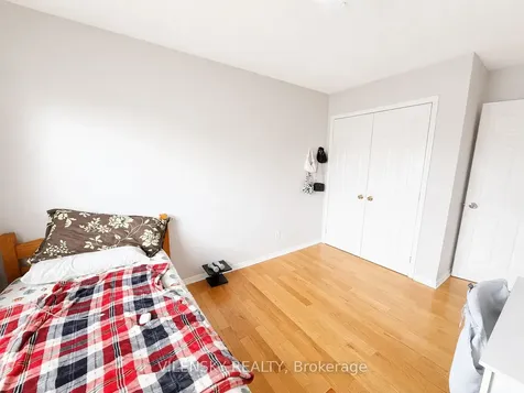 77 Billingsley Crescent Markham ON L3S 4P2