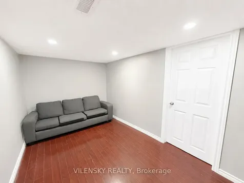 77 Billingsley Crescent Markham ON L3S 4P2