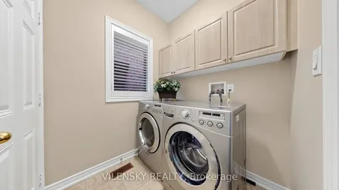 148 Southvale Drive Vaughan ON L6A 0Y7