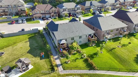 126 Kingsmere Crescent New Tecumseth ON L9R 0K8