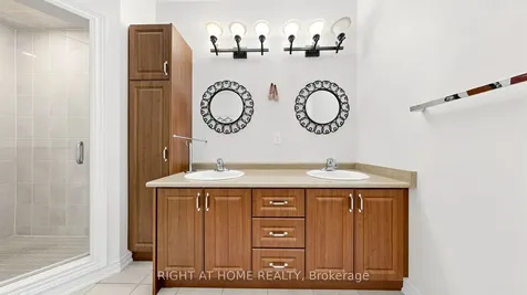 126 Kingsmere Crescent New Tecumseth ON L9R 0K8