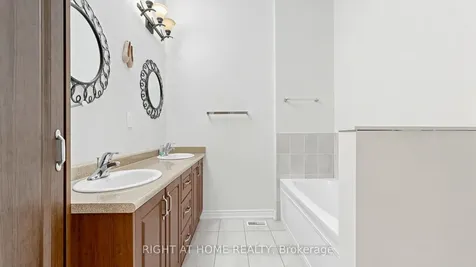 126 Kingsmere Crescent New Tecumseth ON L9R 0K8