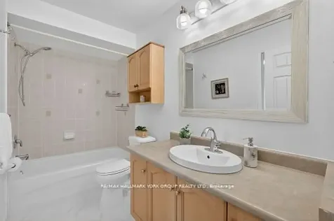 82 Baywell Crescent Aurora ON L4H 7N4