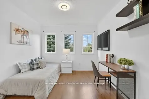 82 Baywell Crescent Aurora ON L4H 7N4