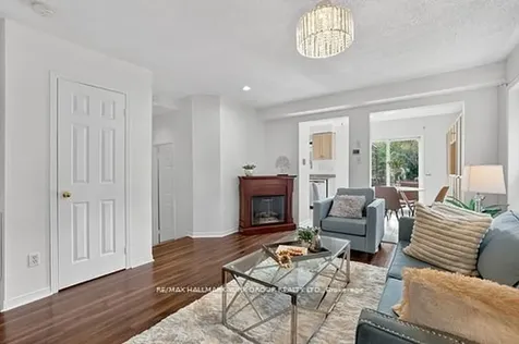 82 Baywell Crescent Aurora ON L4H 7N4