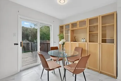 82 Baywell Crescent Aurora ON L4H 7N4