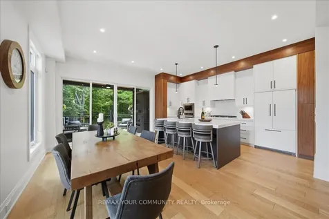 116 Lucas Street Richmond Hill ON L4C 4P5