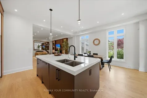 116 Lucas Street Richmond Hill ON L4C 4P5