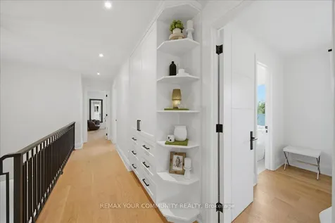 116 Lucas Street Richmond Hill ON L4C 4P5