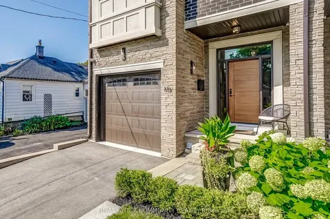 116 Lucas Street Richmond Hill ON L4C 4P5
