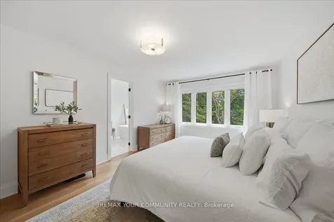 116 Lucas Street Richmond Hill ON L4C 4P5