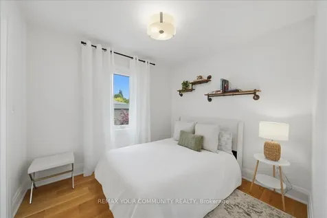 116 Lucas Street Richmond Hill ON L4C 4P5