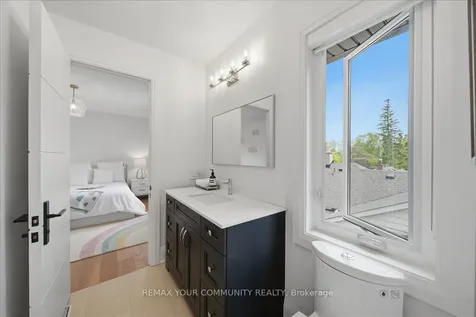 116 Lucas Street Richmond Hill ON L4C 4P5