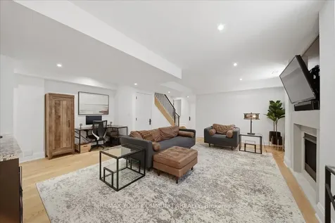 116 Lucas Street Richmond Hill ON L4C 4P5