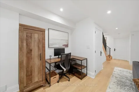 116 Lucas Street Richmond Hill ON L4C 4P5