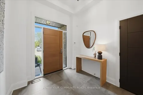 116 Lucas Street Richmond Hill ON L4C 4P5