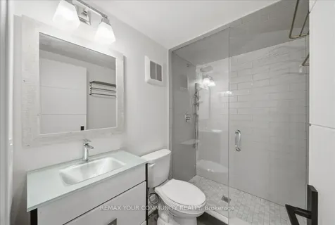 116 Lucas Street Richmond Hill ON L4C 4P5