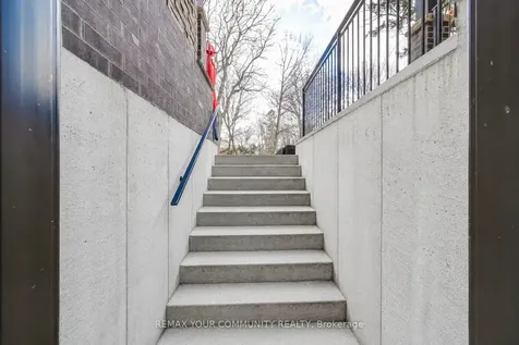116 Lucas Street Richmond Hill ON L4C 4P5