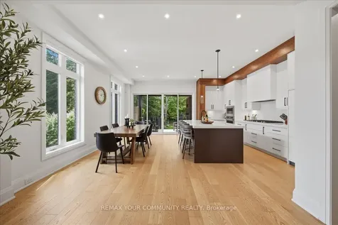 116 Lucas Street Richmond Hill ON L4C 4P5