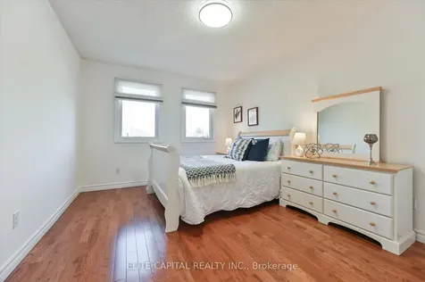 54 Bauer Crescent Markham ON L3R 4H4