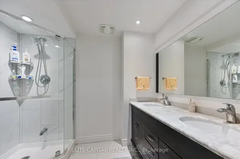54 Bauer Crescent Markham ON L3R 4H4