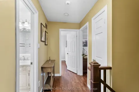 63 Haskell Crescent Aurora ON L4G 5T6