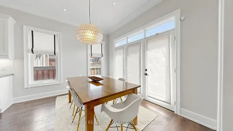 11 Peter Miller Street Aurora ON L4G 0W4