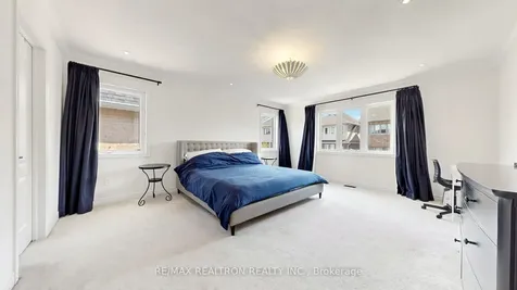 11 Peter Miller Street Aurora ON L4G 0W4