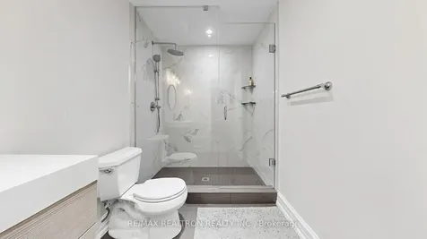 11 Peter Miller Street Aurora ON L4G 0W4
