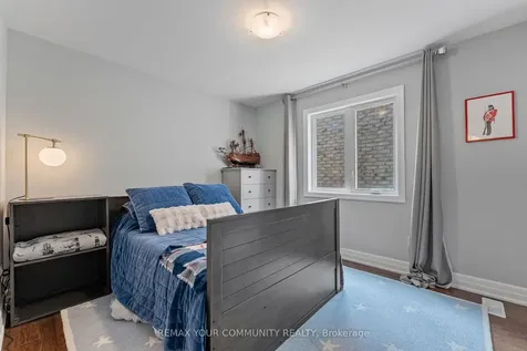 95 Alex Campbell Crescent King ON L7B 1K9