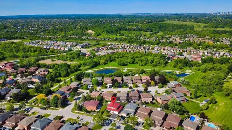 73 Saddle Tree Crescent Vaughan ON L4L 3X4