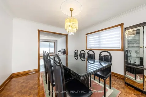 73 Saddle Tree Crescent Vaughan ON L4L 3X4