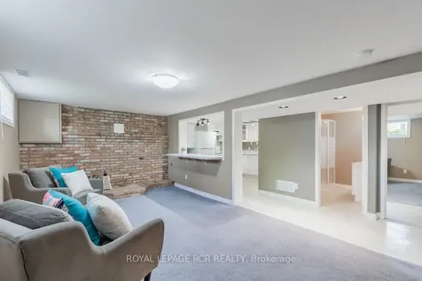 384 Watson Drive Whitchurch-stouffville ON L4A 6L1