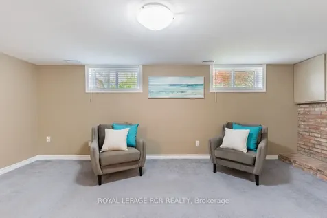 384 Watson Drive Whitchurch-stouffville ON L4A 6L1