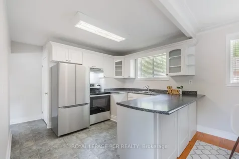 384 Watson Drive Whitchurch-stouffville ON L4A 6L1