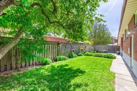 384 Watson Drive Whitchurch-stouffville ON L4A 6L1