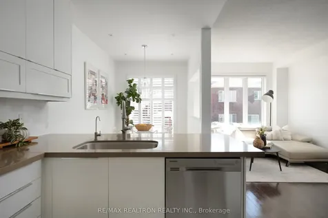 104 White Beach Crescent Vaughan ON L6A 0R2
