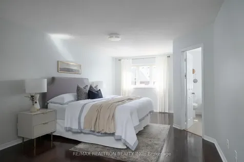 104 White Beach Crescent Vaughan ON L6A 0R2