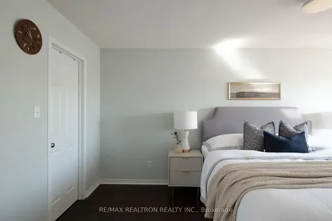 104 White Beach Crescent Vaughan ON L6A 0R2