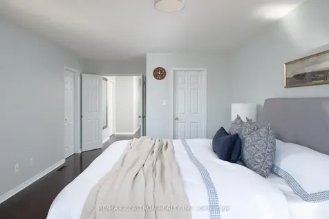 104 White Beach Crescent Vaughan ON L6A 0R2