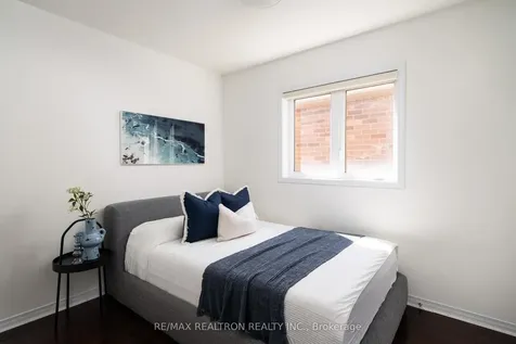 104 White Beach Crescent Vaughan ON L6A 0R2