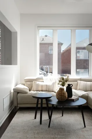 104 White Beach Crescent Vaughan ON L6A 0R2